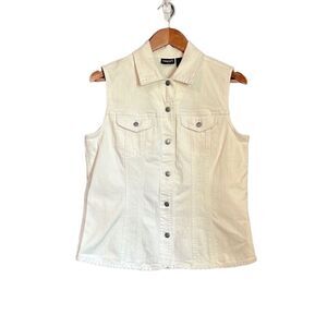 Chico's White Sleeveless Vest